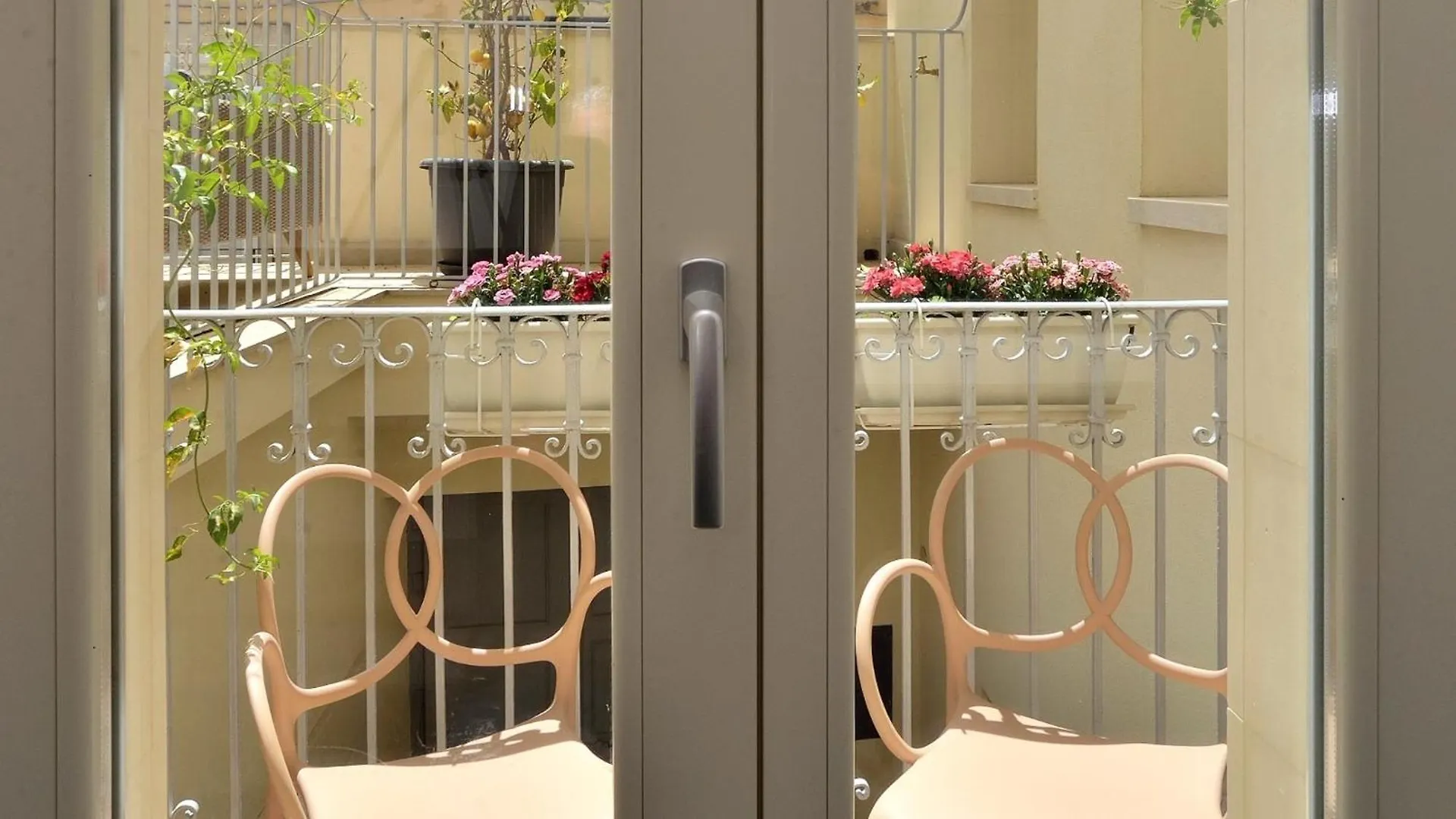 Domus Sbircio Modica Apartment 0*,  Italy