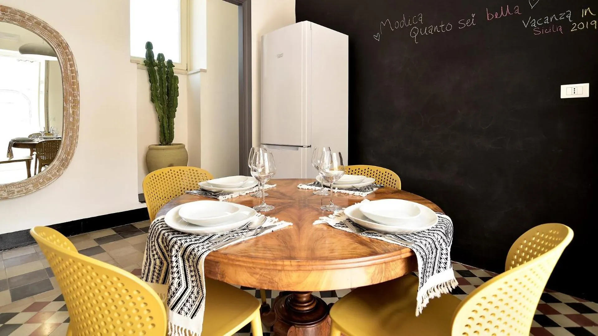 Domus Sbircio Modica Apartment