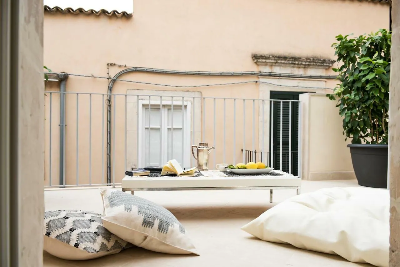Domus Sbircio Modica Apartman