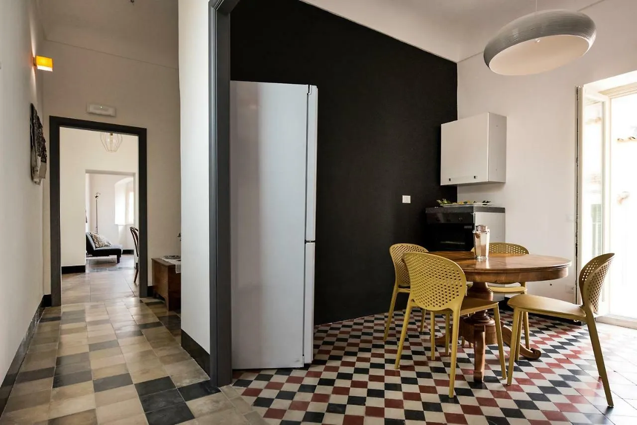 Domus Sbircio Modica Apartment